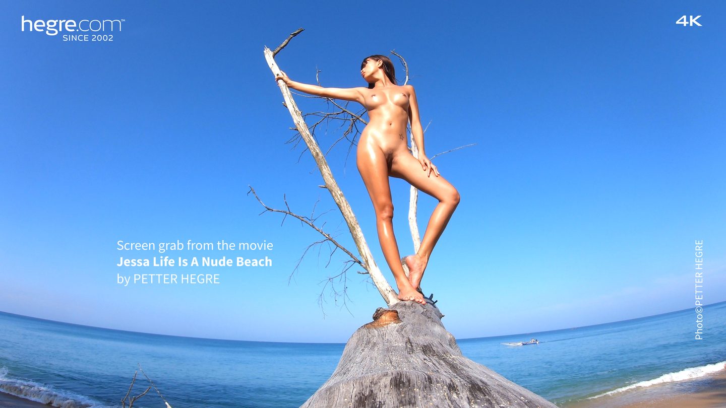 Jessa Life Is A Nude Beach
