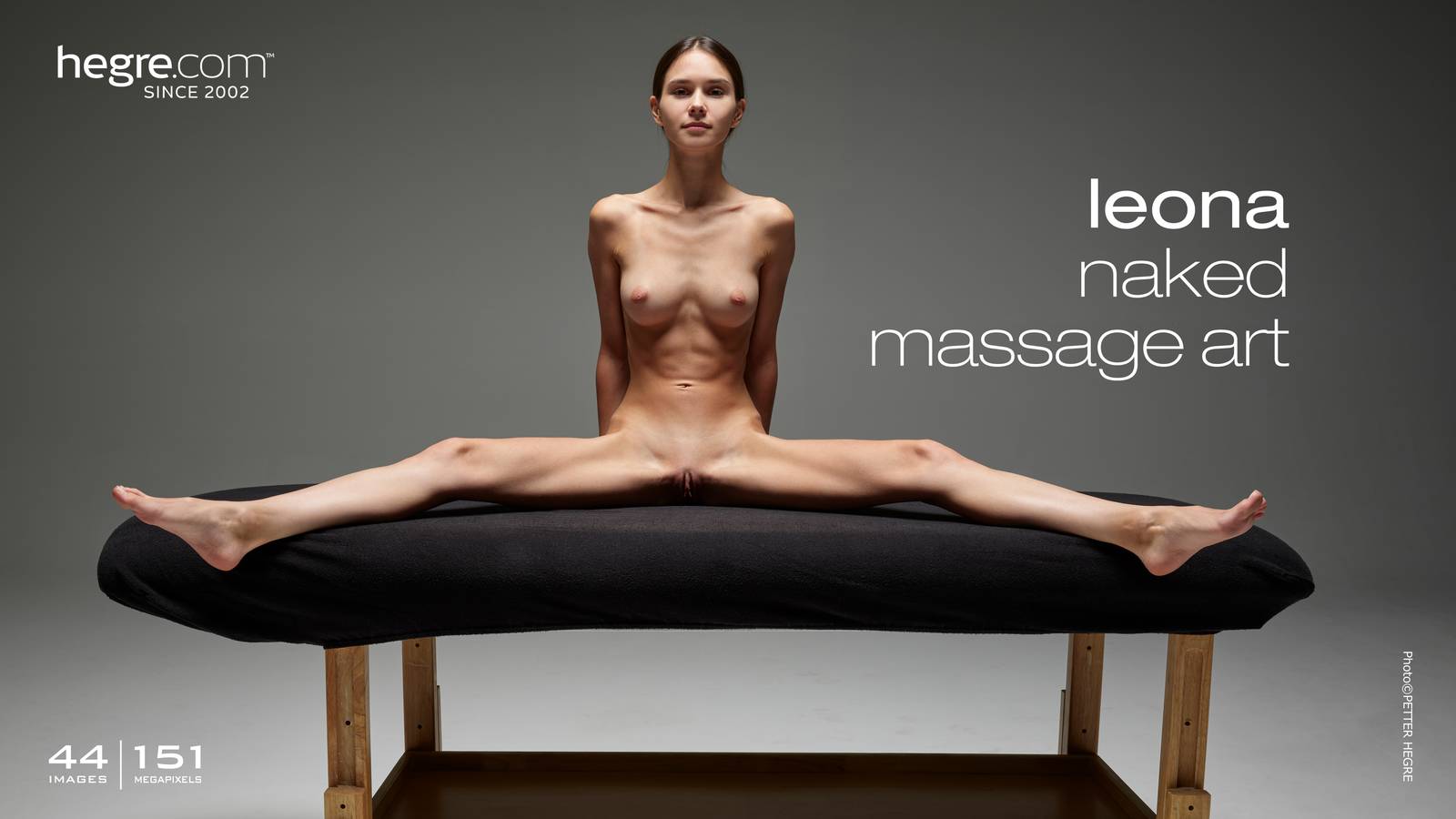 Leona Naked Massage Art